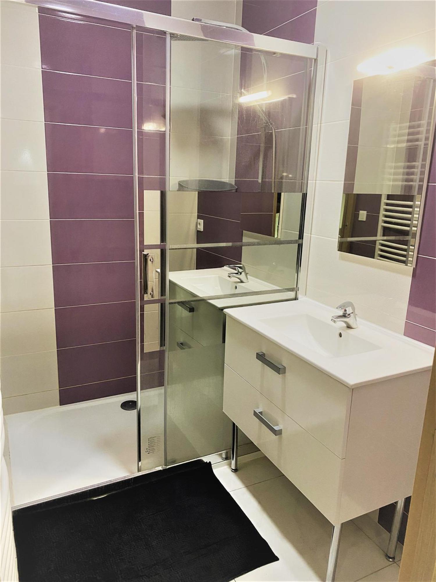 V4 - Chambre Double - 5 Minutes Du Luxembourg Apartment Villerupt Bagian luar foto