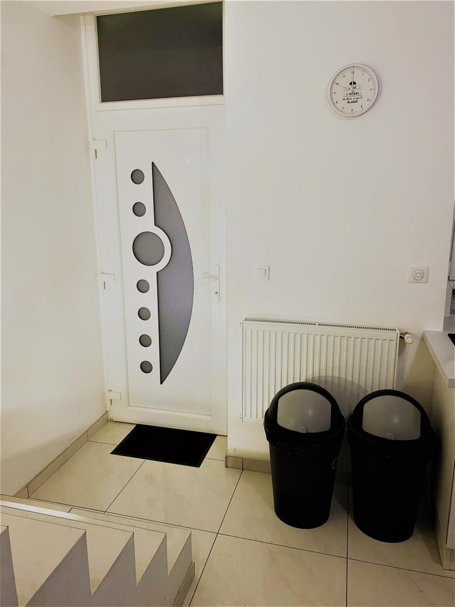V4 - Chambre Double - 5 Minutes Du Luxembourg Apartment Villerupt Bagian luar foto